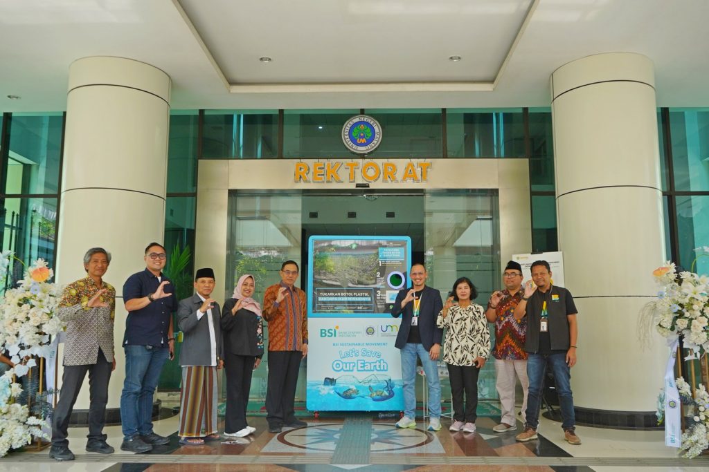 UM Jadi Kampus Pertama di Malang Yang Pasang Mesin Penukar Botol Plastik, Kuatkan Citra Kampus Hijau