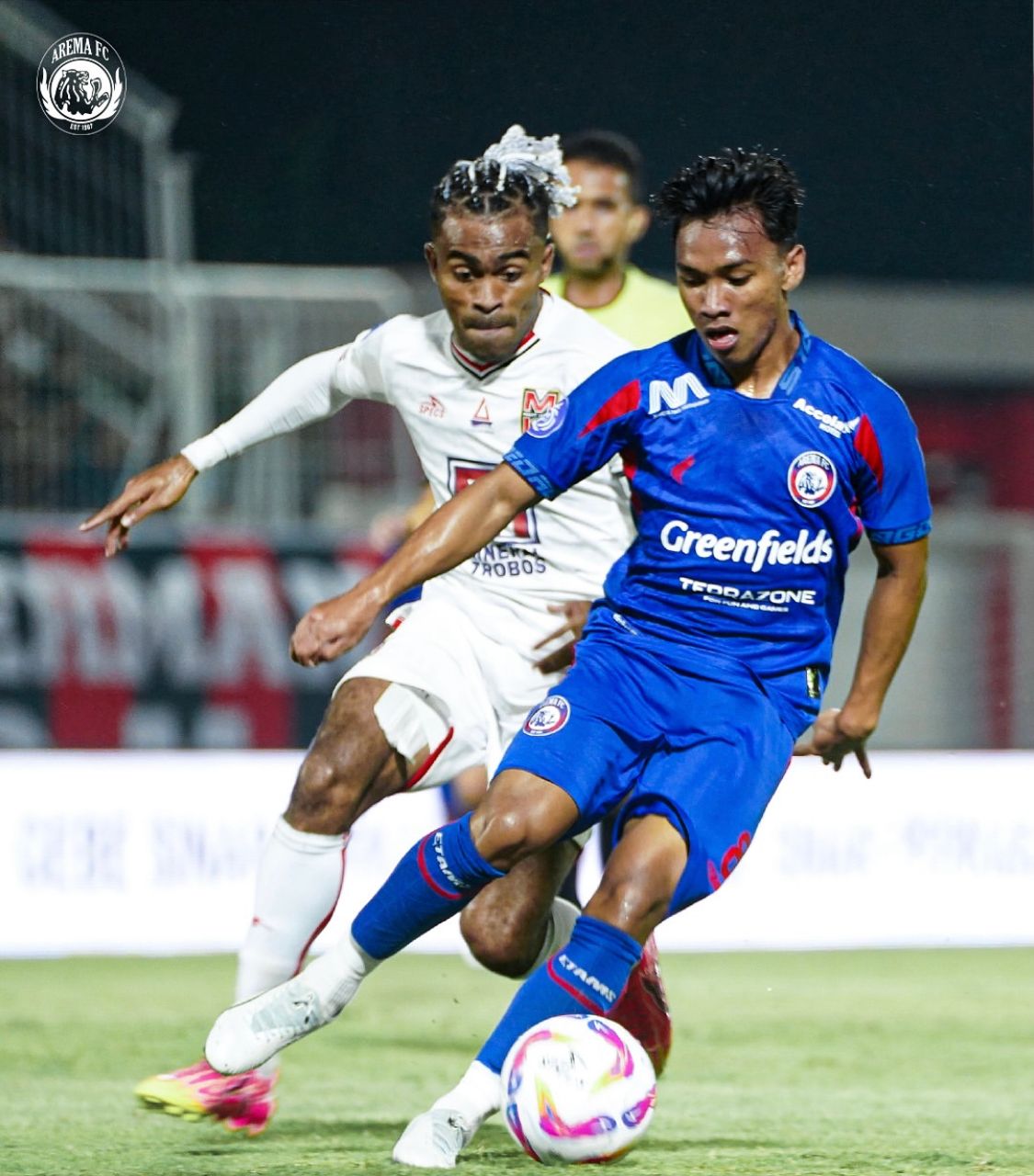 Lima Peluang Terbuang,  Arema FC Takluk 1-2 dari Malut United