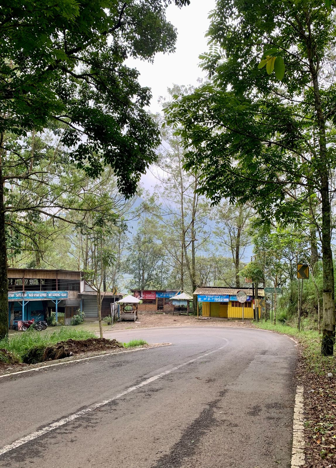 Jalan Batu-Cangar Sepi di Bulan Ramadan, Tak Ada Fotografer dan Bikers
