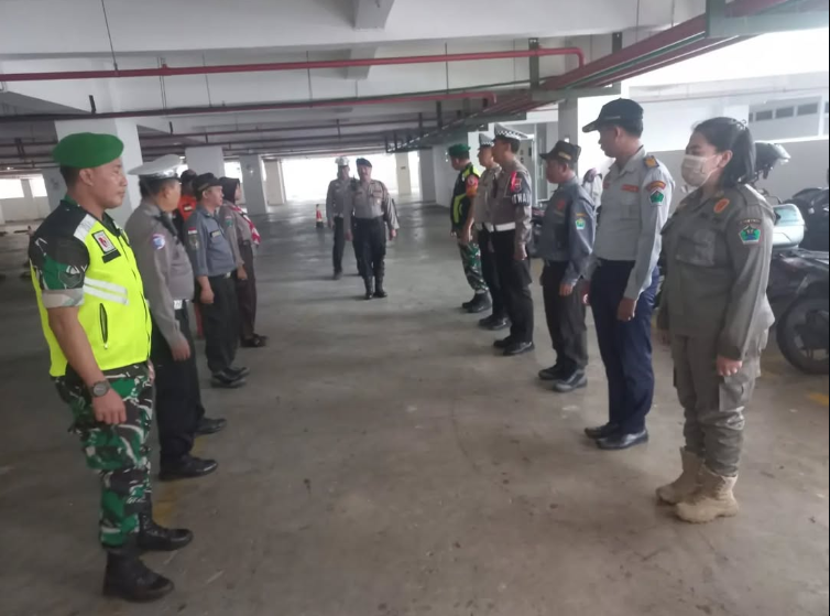 Babinsa Blimbing dan Klojen Perkuat Patroli Pantau Keamanan Nataru