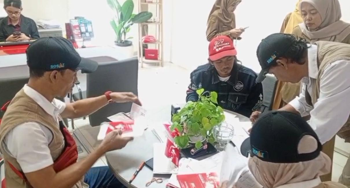 ‎98 Warga Kota Batu Terima Bantuan Bedah Rumah Tidak Layak Huni‎