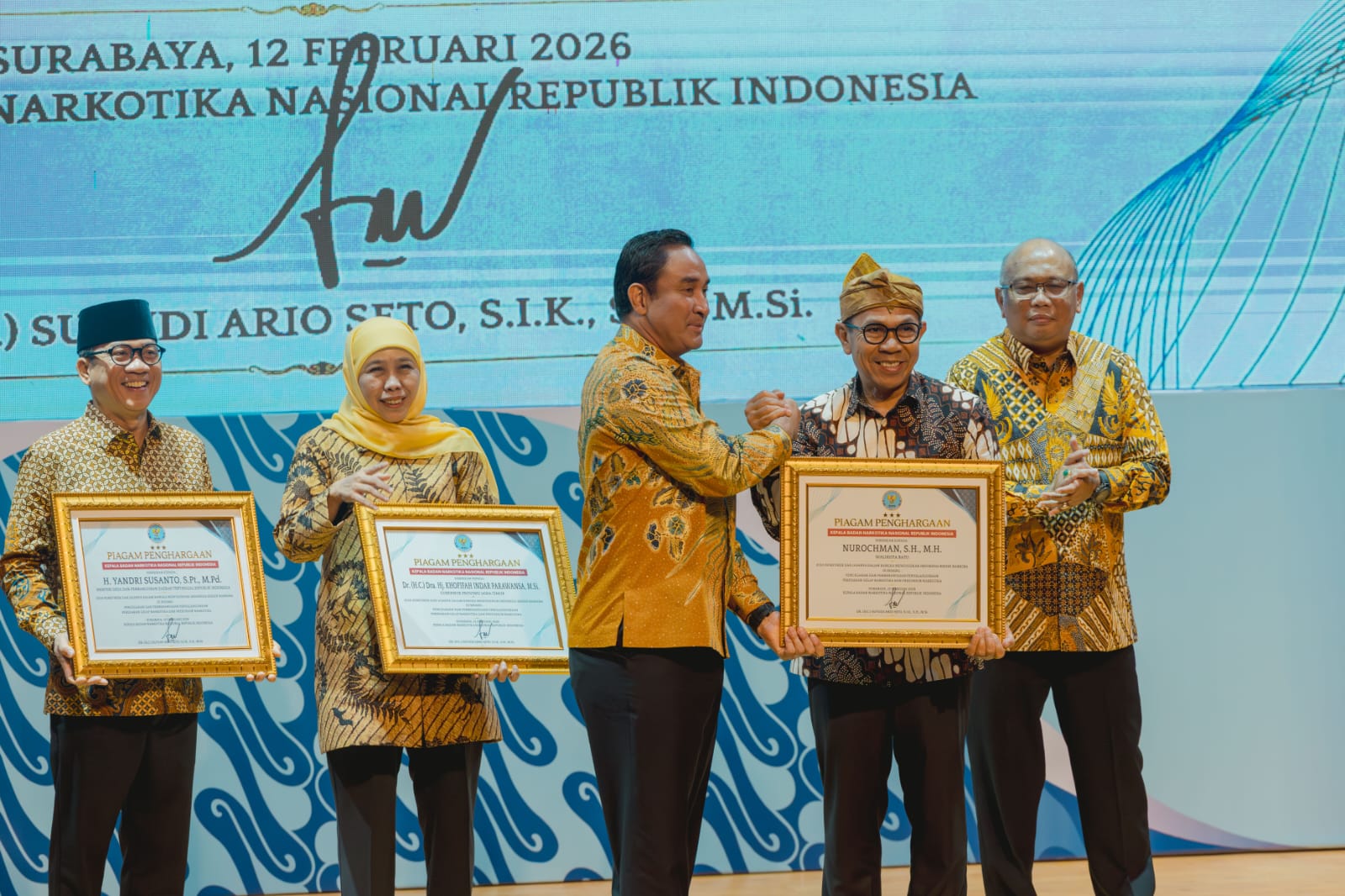 Wali Kota Batu Nurochman Terima Penghargaan dari BNN RI