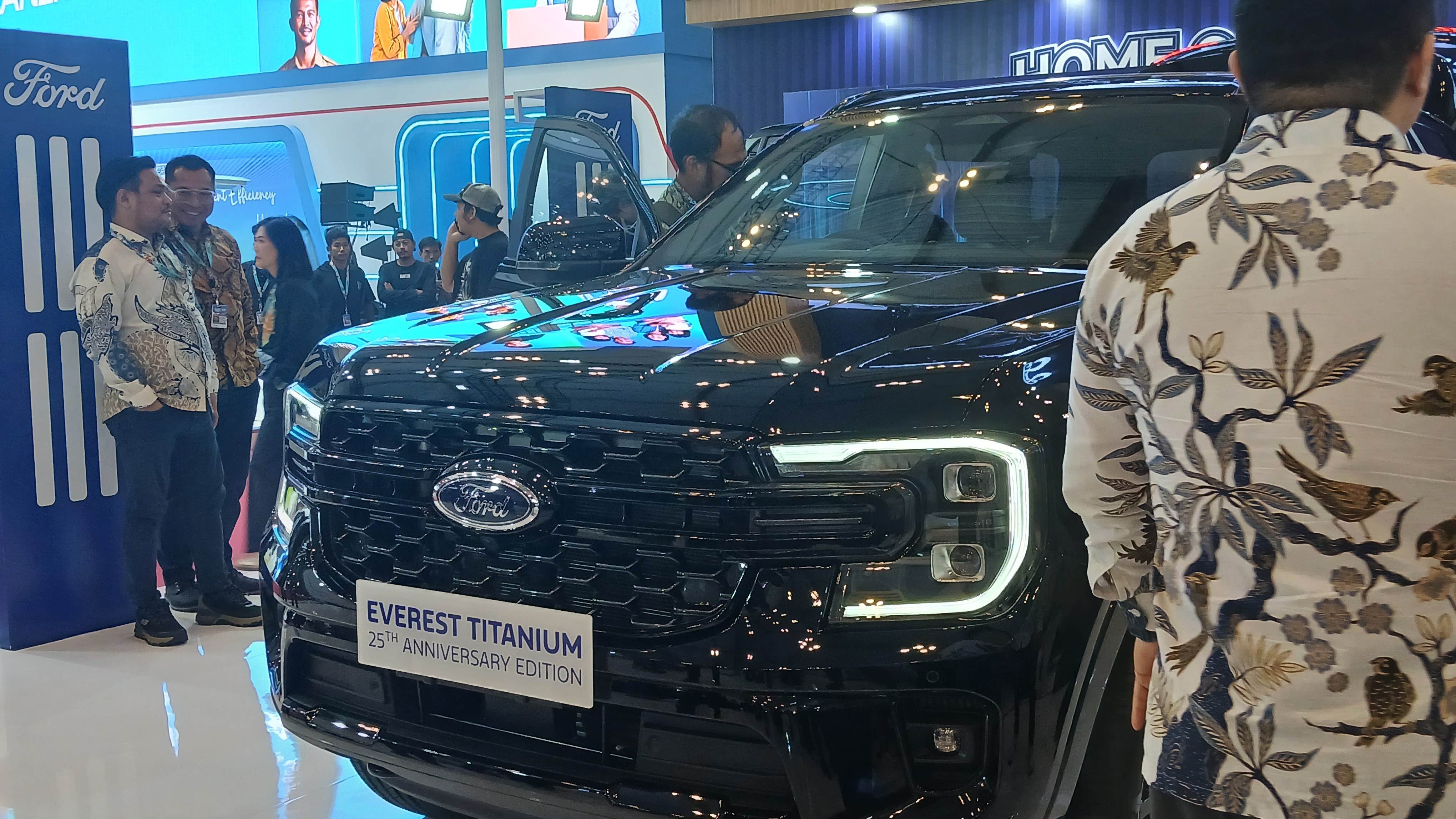 Gaharnya Ford Everest Titanium! Mobil Edisi Ultah ke-25 Tahun Ford Mengaspal di Indonesia 