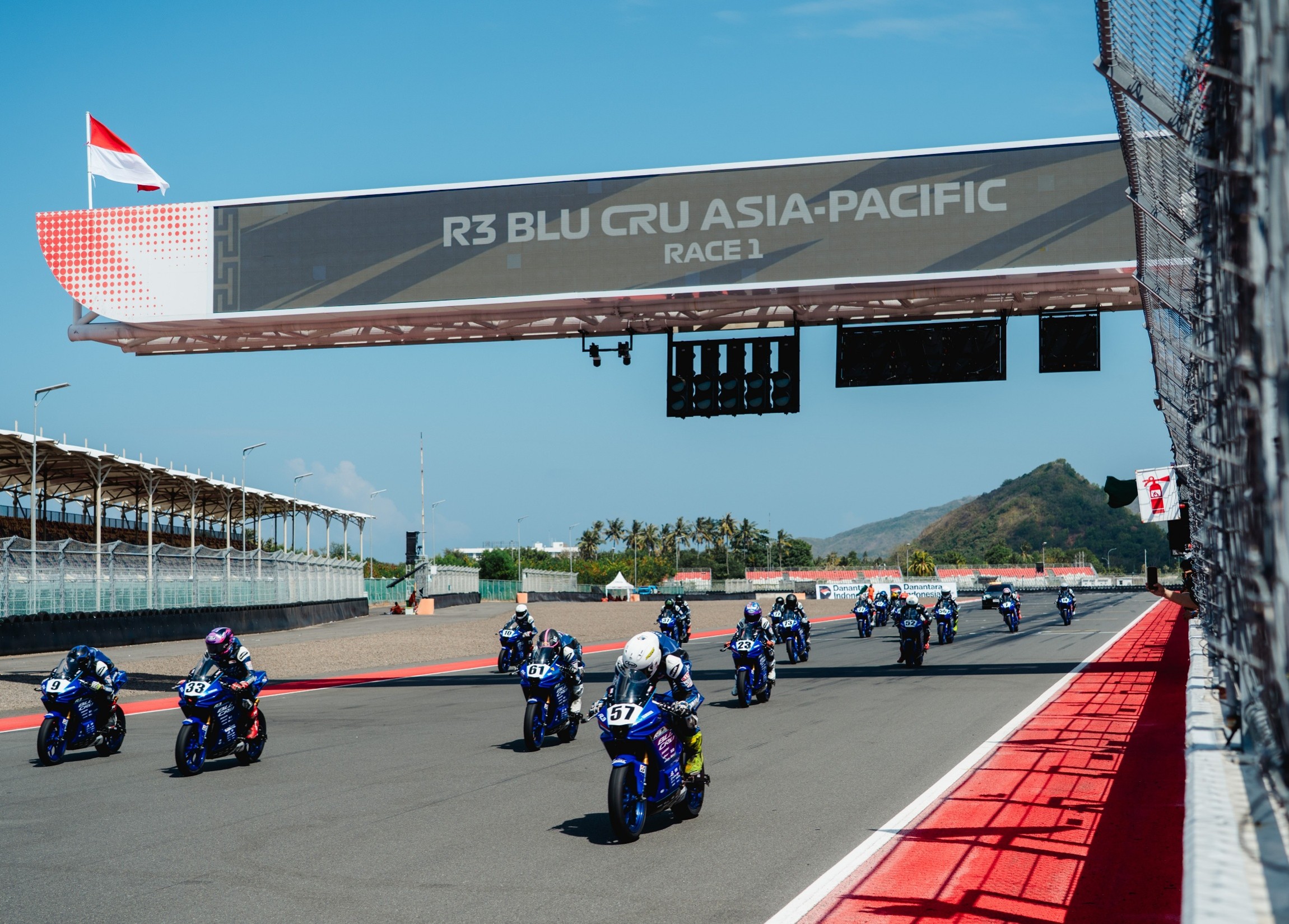 Pembalap Muda Yamaha Racing Indonesia Raih Podium di Mandalika, Siap Tembus Level Dunia