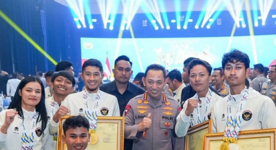Dari Podium SEA Games ke Bhayangkara: Mahasiswa UIBU Peraih Emas Resmi Jadi Polisi