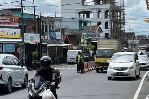 Arus Balik 2026: Volume Kendaraan ke Kota Batu Turun 27%, Namun Puncak Harian Pecahkan Rekor