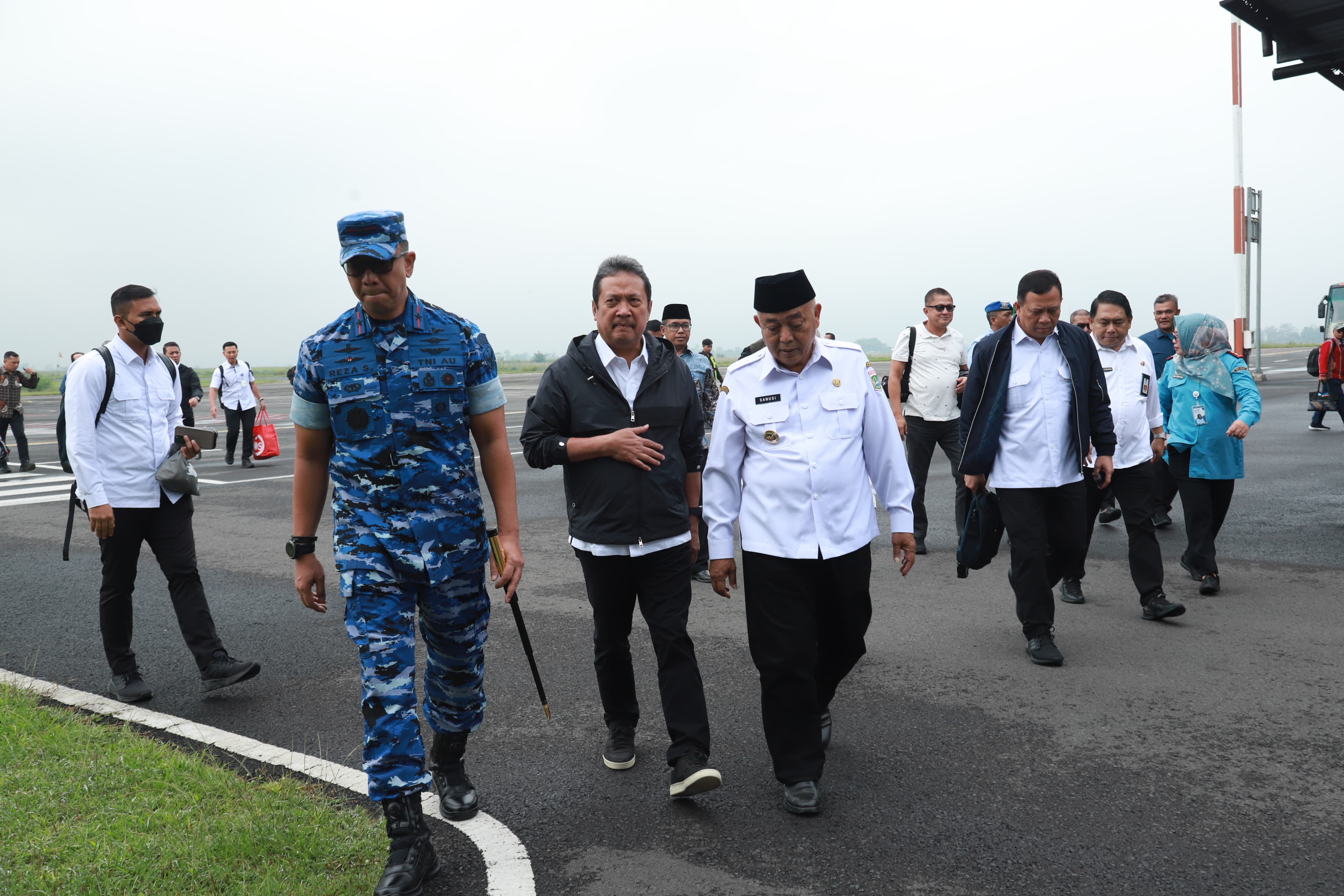 Menteri Kelautan Tinjau Kesiapan Desa Pujiharjo, Tirtoyudo jadi Kampung Nelayan Merah Putih 