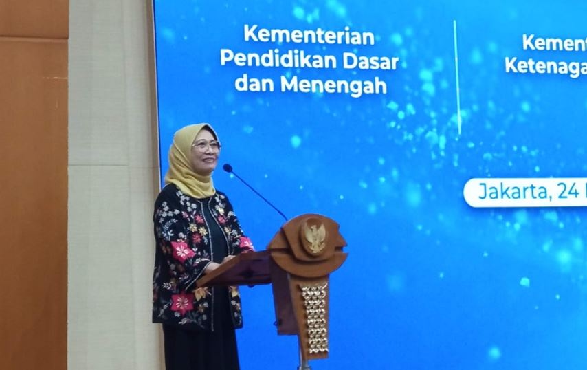 DPR Minta Penjelasan soal Manfaat Bahasa Portugis Masuk Kurikulum Sekolah