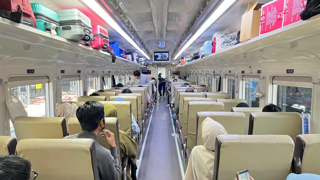 7 Kereta Api Keberangkatan Stasiun Malang Dapat Diskon 30 Persen selama Nataru 2025/2026