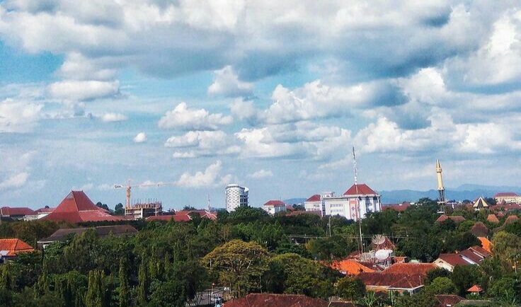 Prakiraan Cuaca Malang Raya 7 Oktober, Kota Malang Cerah, Kota Batu Mendung, Kabupaten Hujan