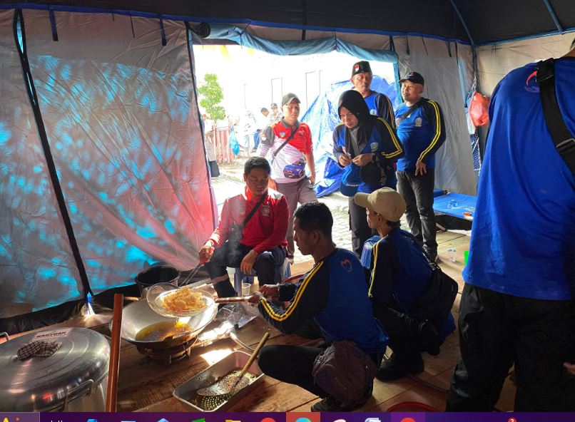 Cerita Tagana Kota Batu di Dapur Umum Pidie Jaya, Aceh, Istirahat 4 jam Langsung Bungkus 4.000 Nasi