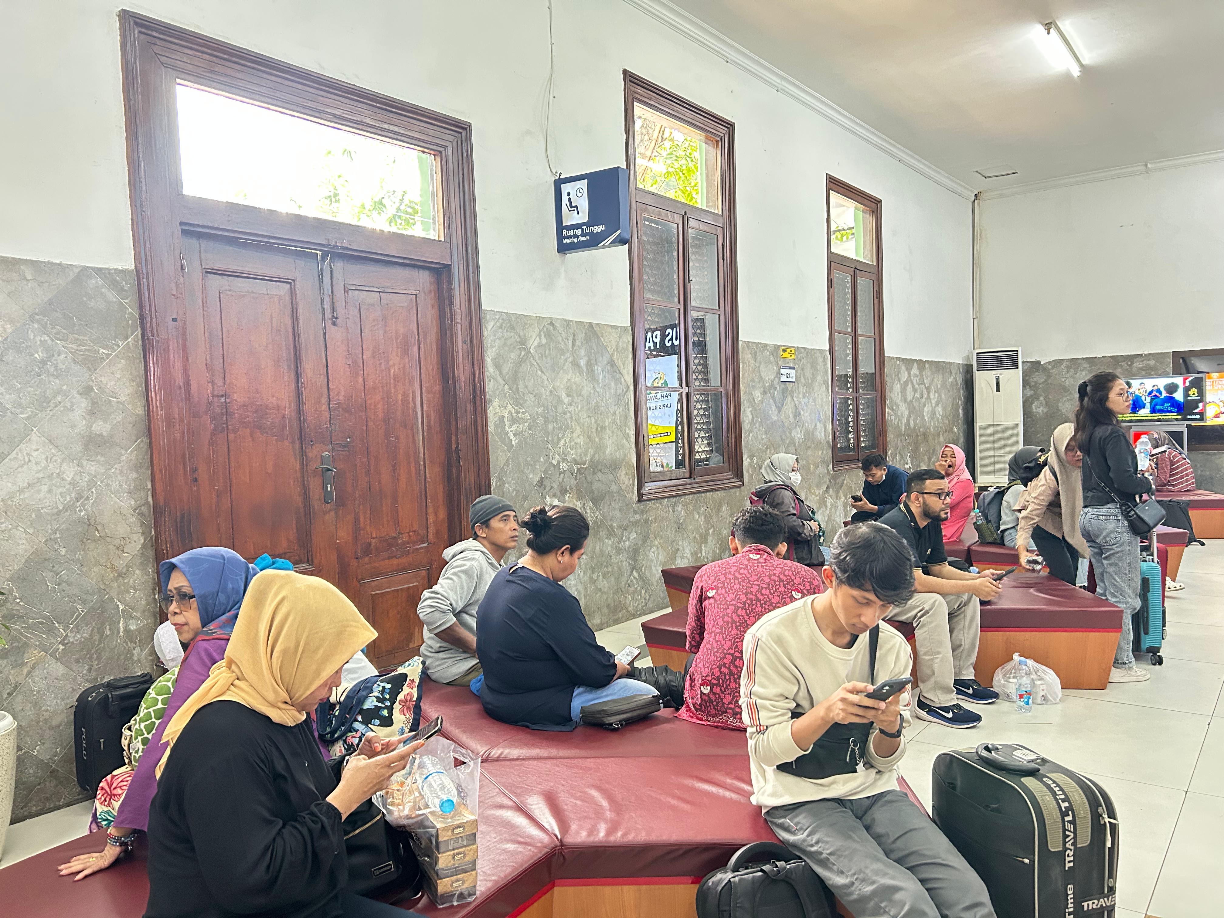 KAI Daop 8 Permudah Refund Tiket Dampak Gangguan KA Argo Bromo, Bisa via Call Center dan Aplikasi