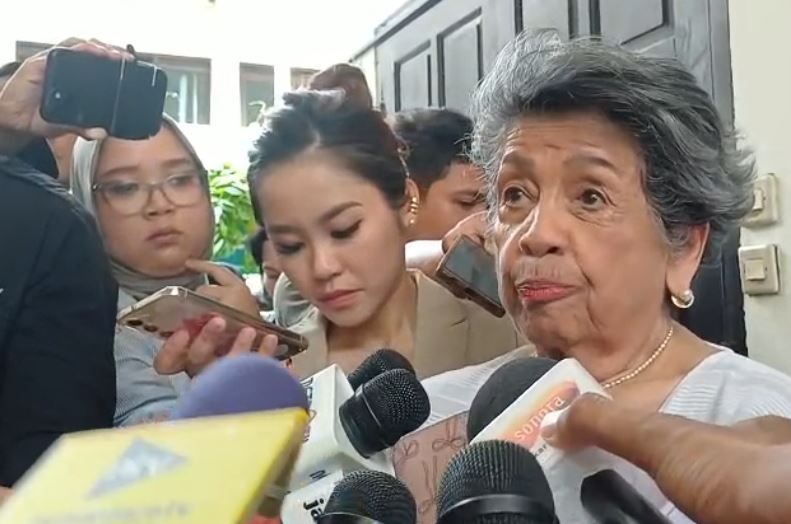 Nggak Terima Gugatan Praperadilan Ditolak, Ibu Nadiem: Anak Saya Orang Jujur!