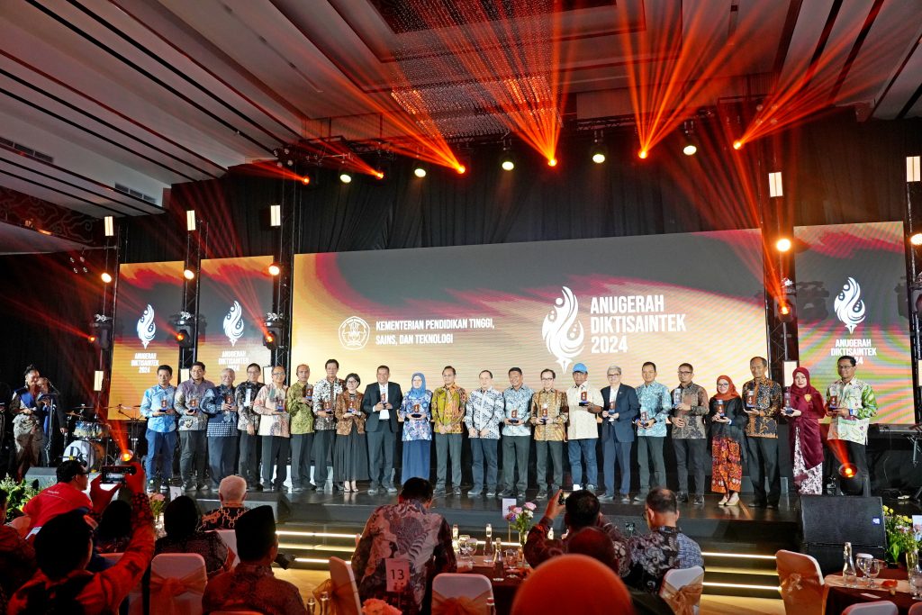 UM Juga Top! Borong Tujuh Gelar Anugerah Diktisaintek Award 2024