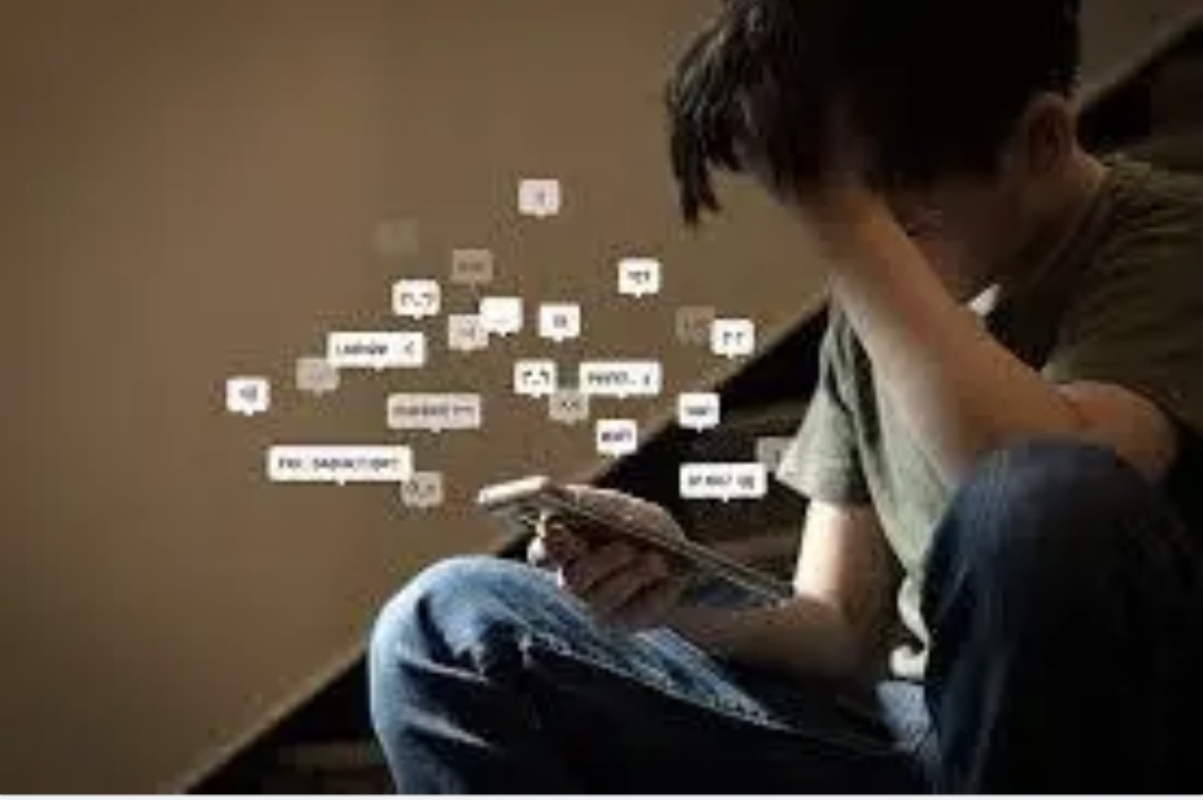 Ini 9 Tips Mengatasi Cyberbullying, Baik bagi Korban Maupun Pelaku!