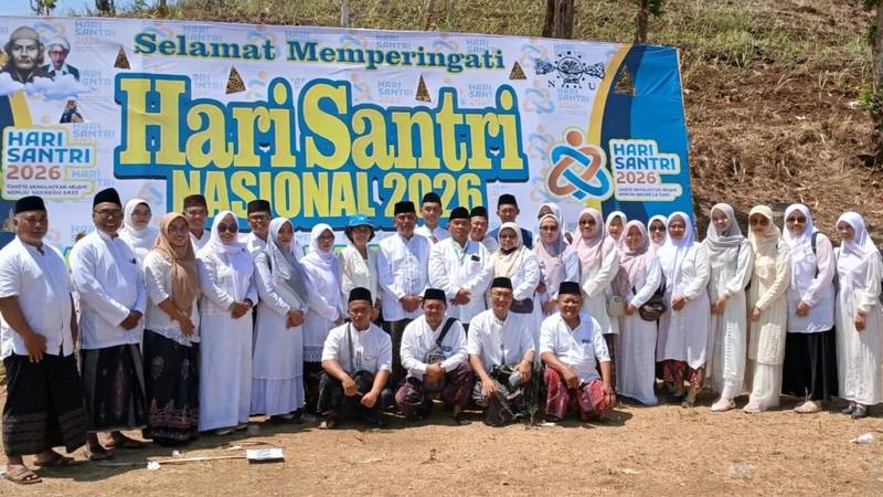 954 Peserta Meriahkan Hari Santri 2026 di Sumbermanjing Wetan, Guru Lintasagama Ikut Upacara