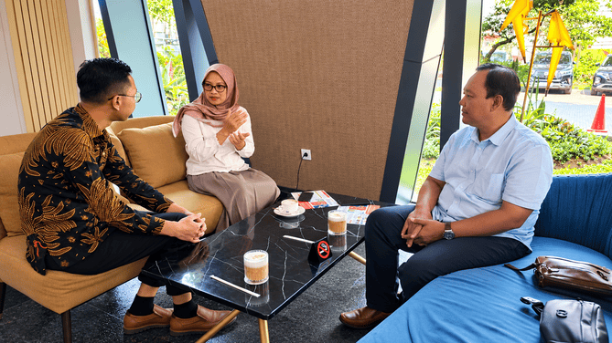 Kuliah Sambil Magang Gandeng Universitas Kepanjen, Kuliah S1 Sambil Magang ke Luar Negeri