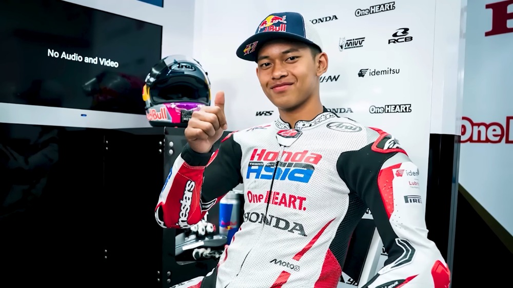 Moto3 Jerman 2026: Veda Ega Kembali Salip Hakim Danish, Persaingan Rookie Makin Sengit