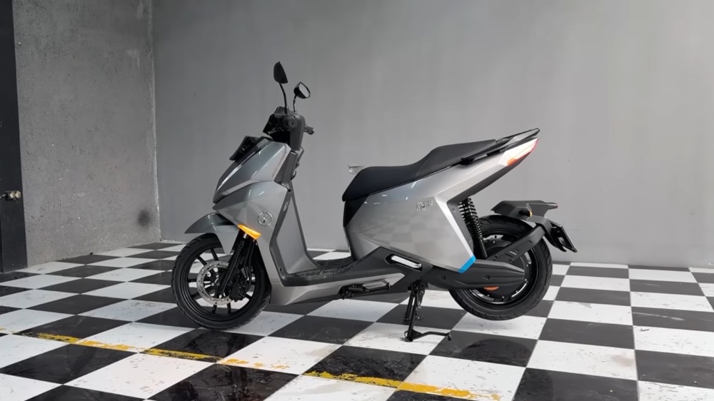Review Alpha Entry Next Generation, Motor Listrik Rp30 Jutaan dengan Baterai LFP 140 Km