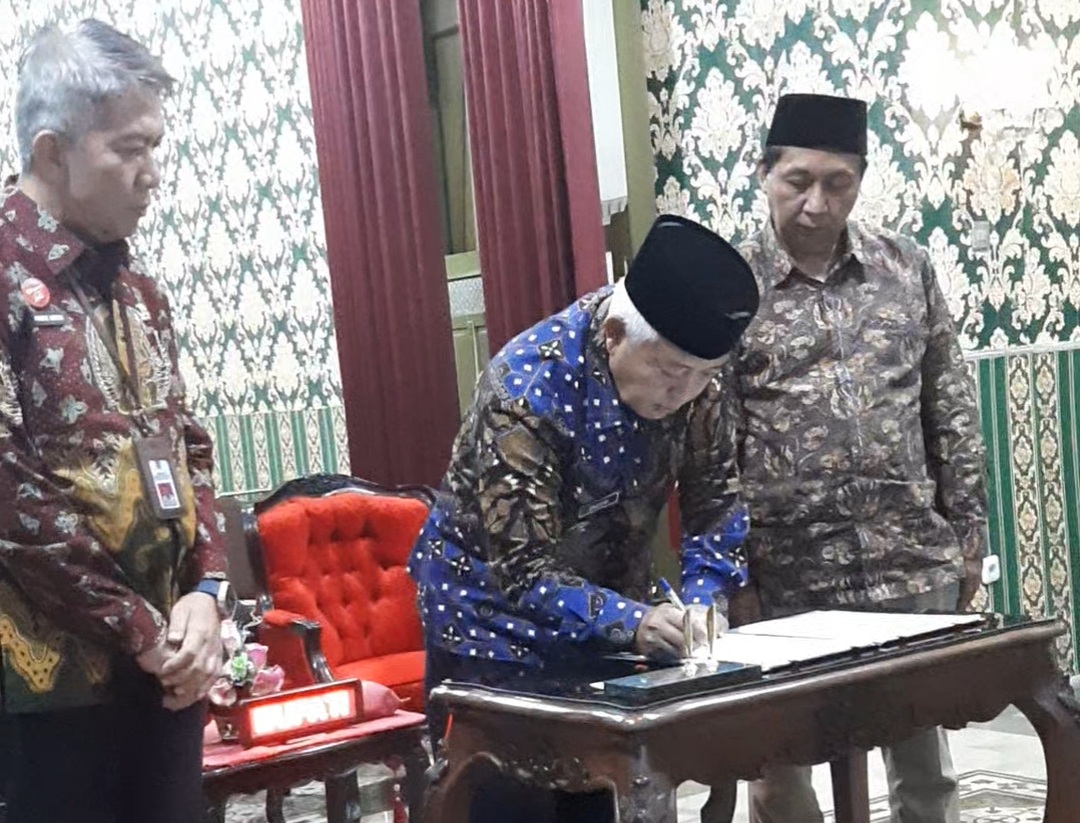 Bupati Malang Tandatangani Perjanjian Kerja Sama Optimalisasi Pemungutan Pajak Pusat dan Daerah