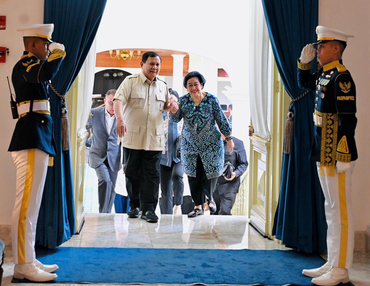 Prabowo Bertemu Megawati Dua Jam di Istana Merdeka, Bahas Isu Nasional dan Global