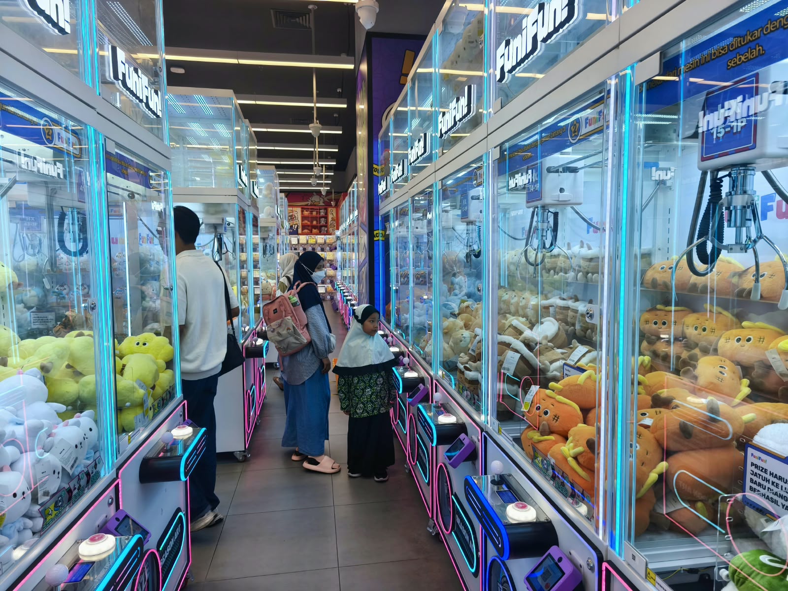 Dari 9 Jadi 100 Mesin, Fenomena Capit Boneka Makin Ramai di Lippo Plaza Batu