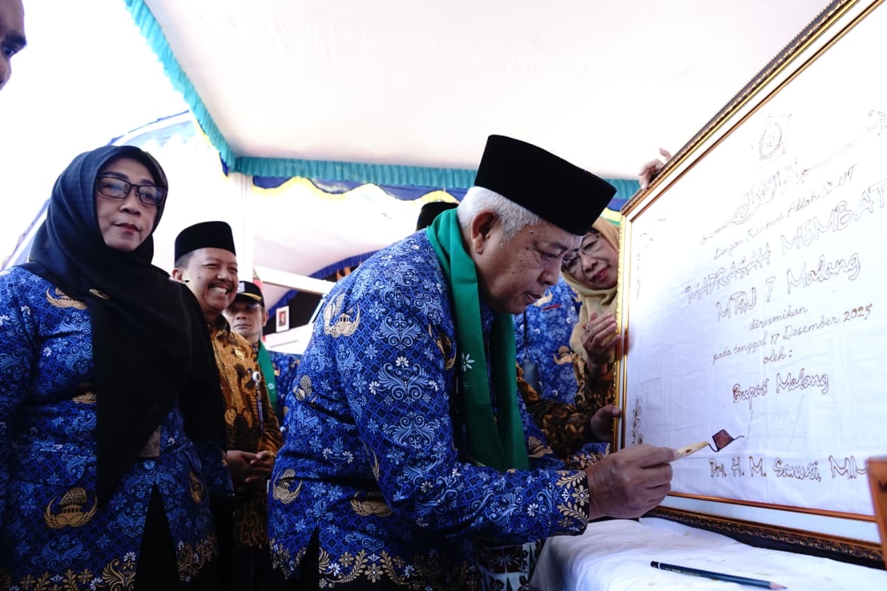 Bupati Malang Resmikan Madrasah Membatik di MTs Negeri 7 Malang