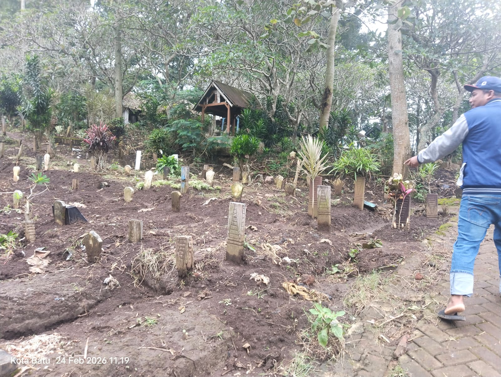 Gegara Juru Kunci Makam Pindah Puluhan Nisan, Warga Dusun Cembo Geger