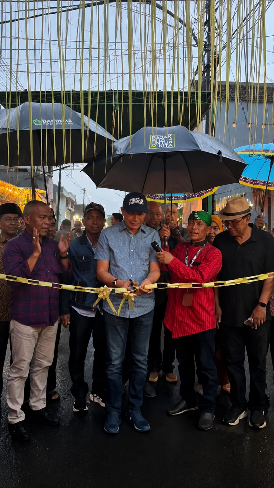Wahyu Hidayat Resmi Buka Semar Tempo Doeloe Jilid 3 di Kampung Semar