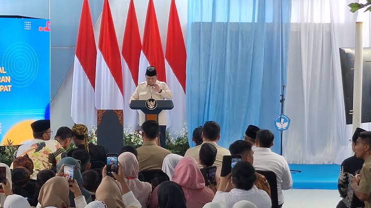 Prabowo Resmi Luncurkan 4 Program Pendidikan pada Momen Hardiknas