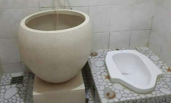 Kencing dengan Cara Jongkok Bisa Bikin Sehat Prostat Pria, Kok Bisa?