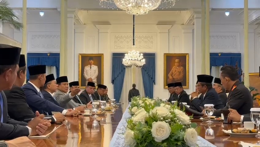 Lantik Komisi Reformasi Polri lalu Beri Arahan, Prabowo: Lakukan Kajian dan Beri Presiden Rekomendasi  