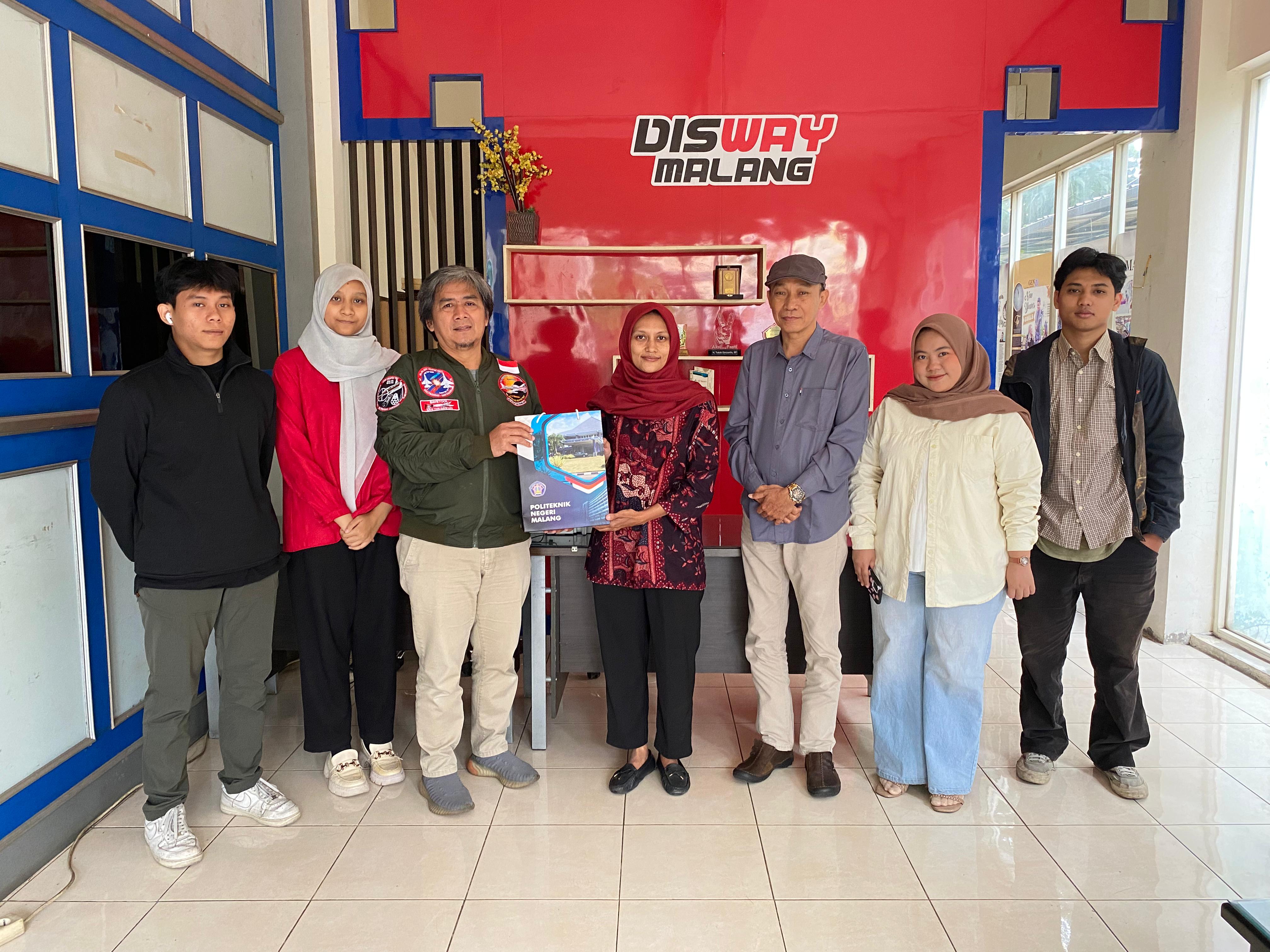 Kunjungan Bimbingan Magang Polinema ke Disway Malang Jadi Ajang Diskusi Bahas AI, Kampus, Wisata, Jurnalistik 