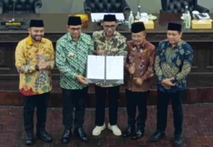 Wujudkan Transparansi, Wali Kota Batu Nurochman Paparkan Capaian Gemilang LKPJ 2025