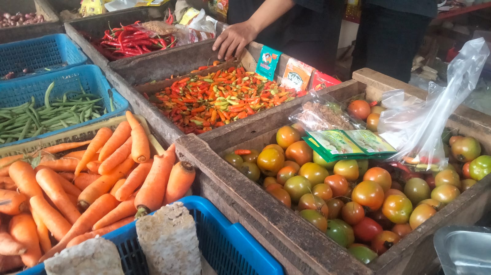 Harga Rata-Rata Bahan Pokok Kota Batu 2 Maret: Cabai, Ayam dan Telur Turun, Bawang Merah Naik