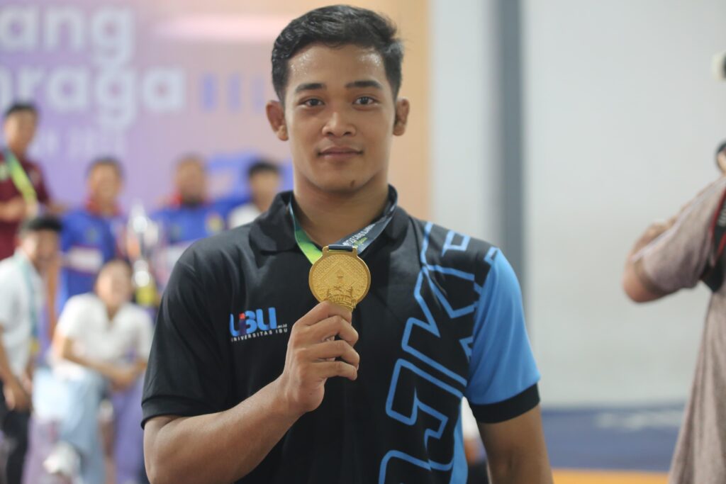 Mahasiswa UIBU Raih Emas Kejuaraan Gulat di Jakarta, Rajai Tiga Kategori