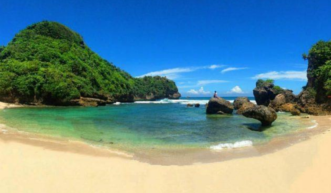 9 Pantai Paling Indah di Malang Selatan, Surga Tersembunyi yang Wajib Masuk Wishlist Liburan