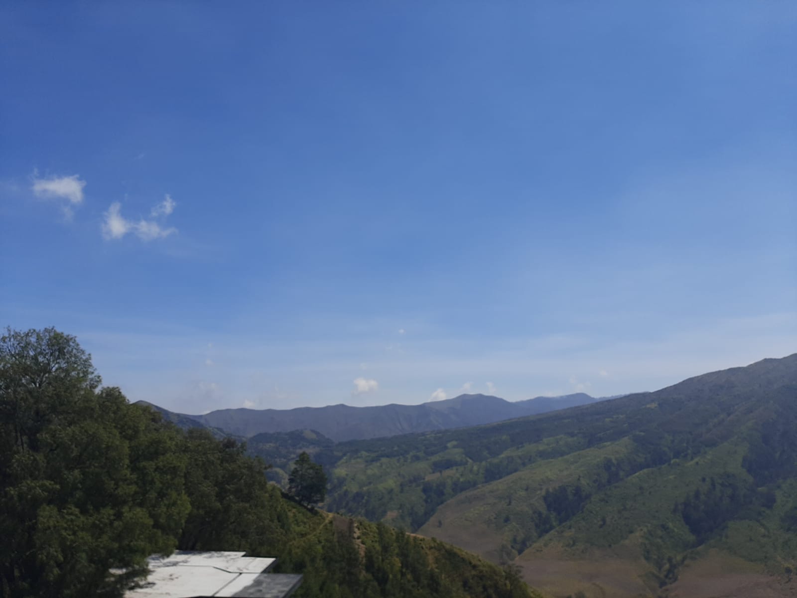 Cuaca Malang Raya Hari Ini Dominan Cerah, Poncokusumo 14°C dan Bumiaji 15°C, Kota Batu Berkabut