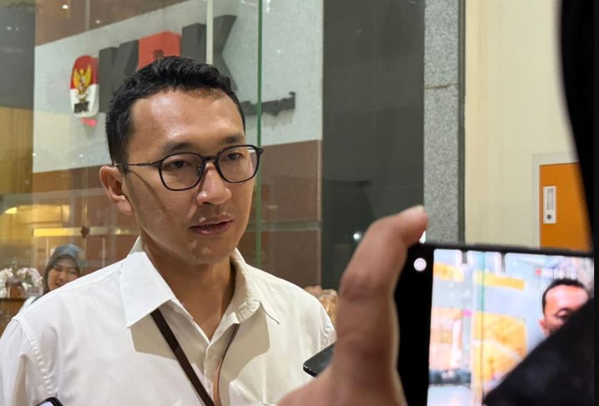 KPK Geledah Rumah Sekjen Kemnaker era Menaker Hanif Dhakiri, 1 Mobil Disita