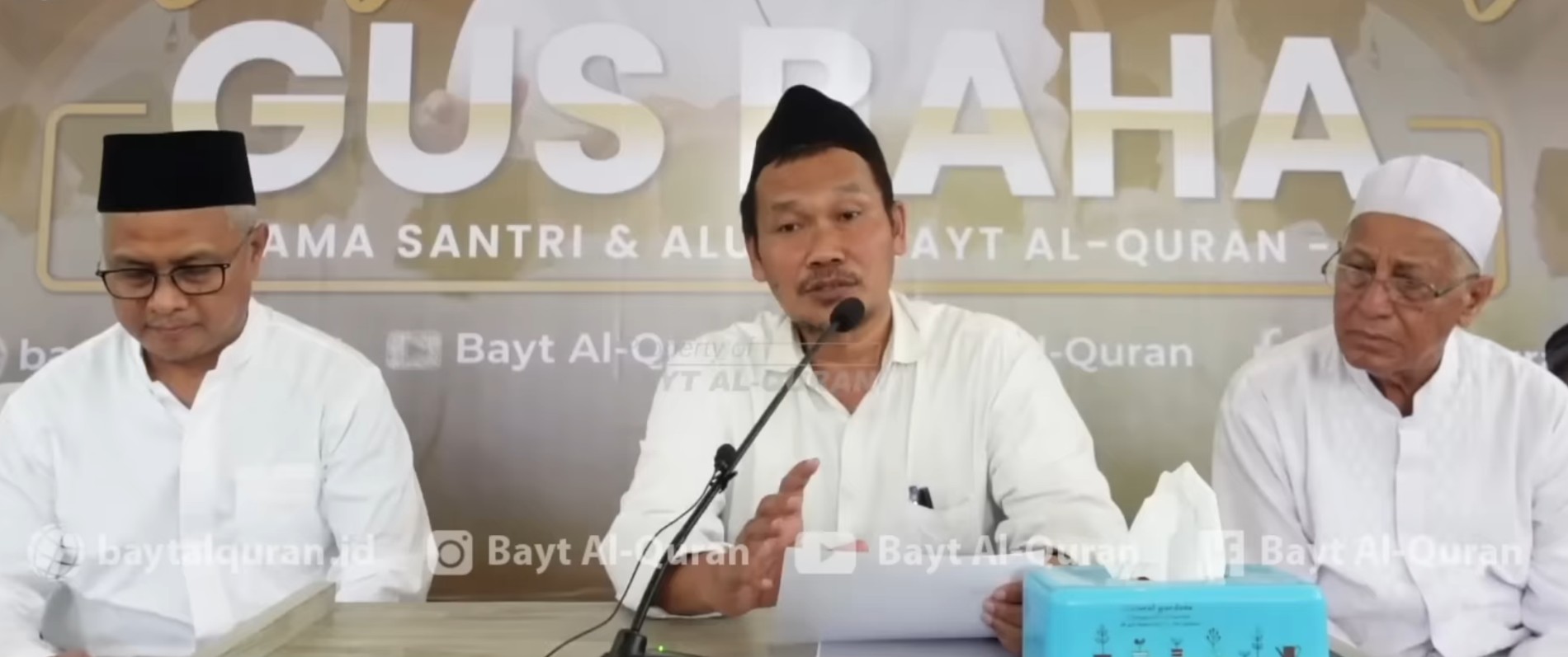 Gus Baha: Tasbih Mengajarkan Kita Menerima Semua Ciptaan Allah (5)