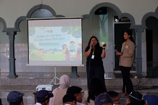 Mahasiswa KKN UGM di Dau Sosialisasi Cegah Pernikahan Dini untuk Siswa SMP