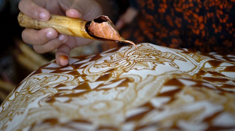 Rayakan Hari Batik Nasional dengan Mengenal 9 Jenis Batik Nusantara yang Paling Ikonik dan Tak Lekang Waktu