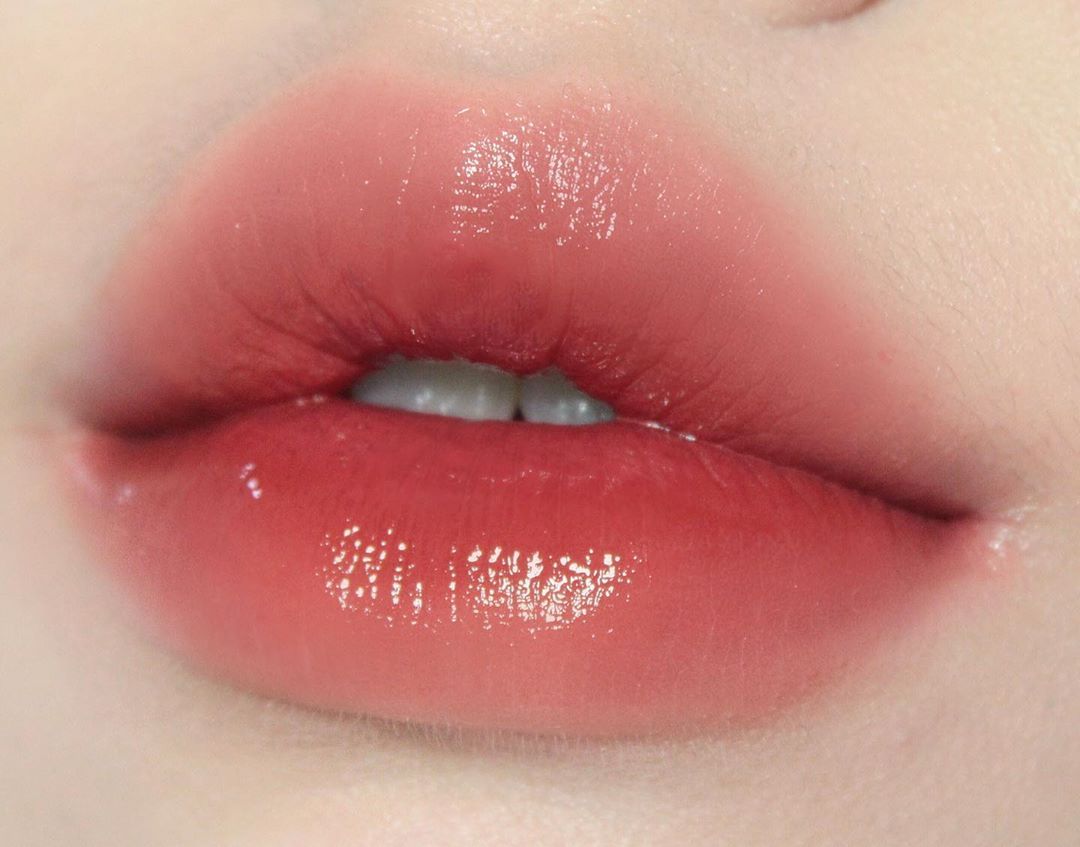 9 Rekomendasi Lip Products Lokal Terbaik 2025 yang Wajib Kamu Coba: Glossy, Matte, hingga Tint