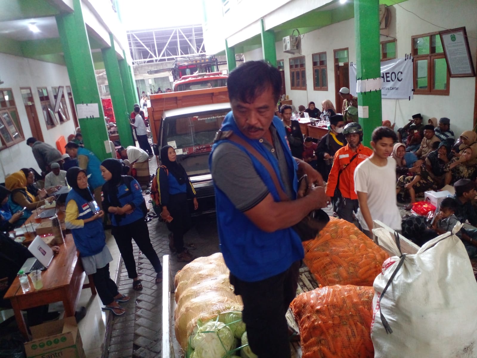 Tagana Kota Batu Kirim 1,5 Ton Sayur ke Dapur Umum Musibah Ponpes Al Khoziny Sidoarjo