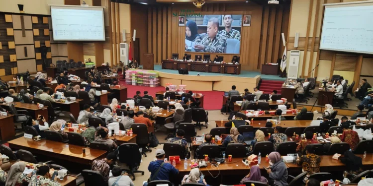 Resmi! Sanusi-Latifah Unggul di 32 Kecamatan, Rekapitulasi Hasil Pilkada Kabupaten Malang