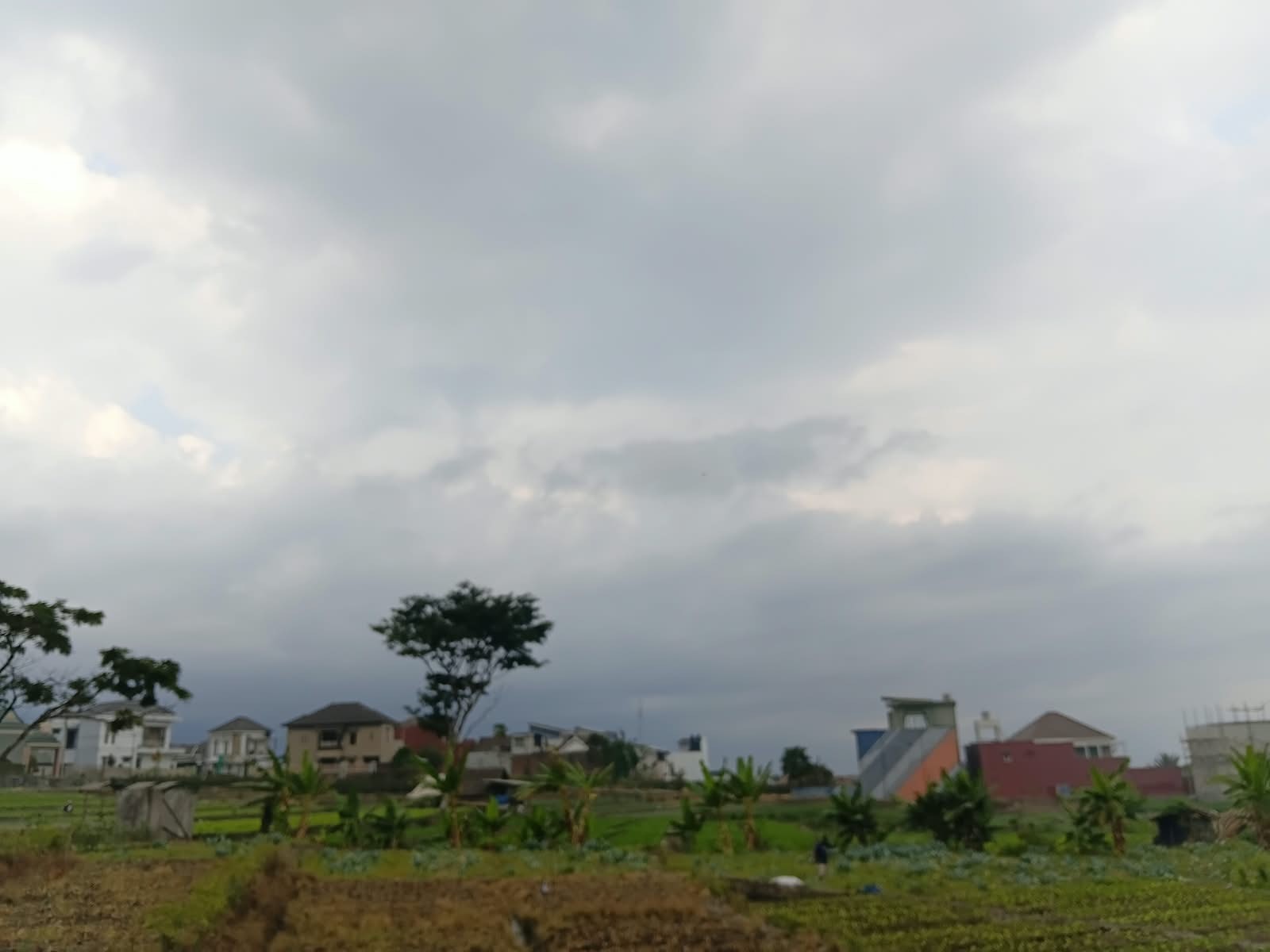 Cuaca Kota Batu 12 Oktober 2026, Batu dan Bumiaji Berpotensi Hujan Ringan