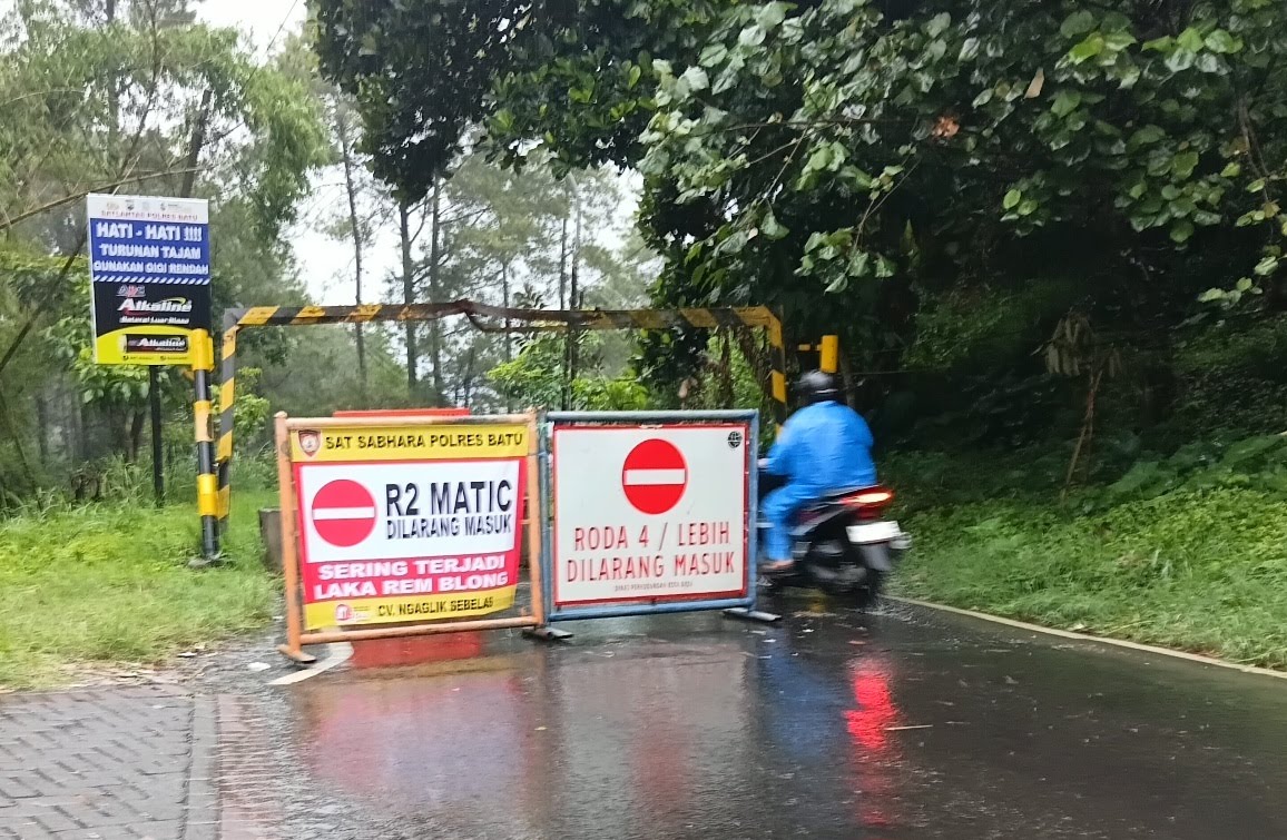 Tips Aman Bersepeda Motor di Jalur Curam Klemuk Kota Batu 