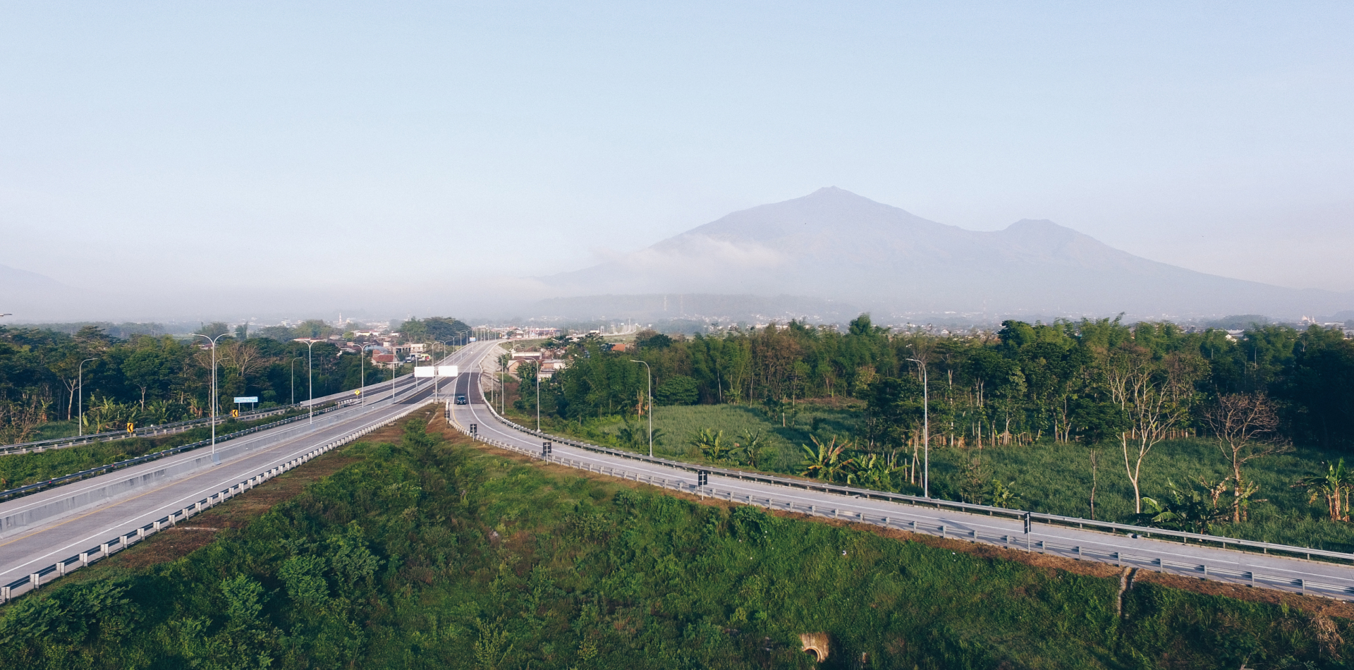 Kecelakaan di Jalan Tol Pandaan-Malang  KM 72+300A Sebabkan Penutupan Jalur dan Pengalihan Arus