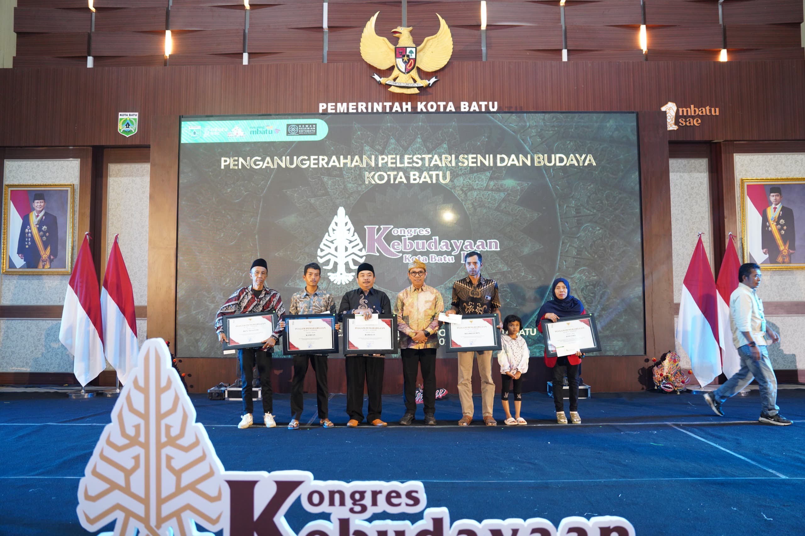 Tokoh Budaya Batu Diganjar Penghargaan, Jadi Teladan Pelestarian Warisan Leluhur