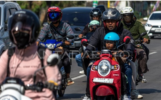 Menghadapi Cuaca Ekstrem: Tips Aman dan Nyaman Berkendara Sepeda Motor di Musim Kemarau